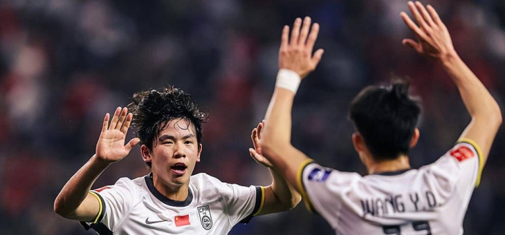 关于年轻球员惊艳表现，引发球迷狂热讨论的信息