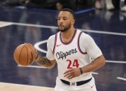 快船惨败开拓者，勇士逆转尼克斯