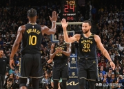 库里惊艳全场，鹈鹕助攻爆棚，冲击季后赛逆转取胜！的简单介绍